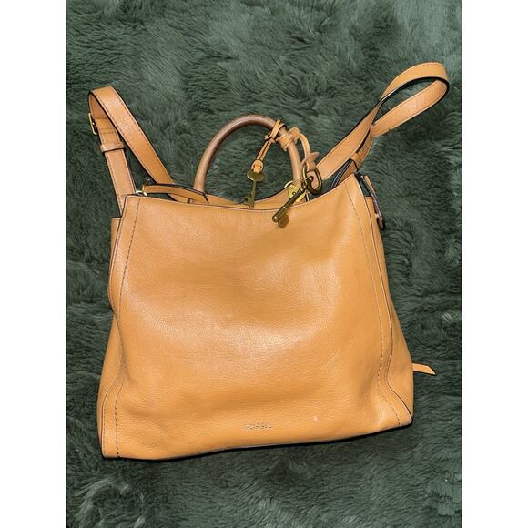 Fossil Parker style woman's brown leather backpack with key charm everyday bag - Picture 2 of 16